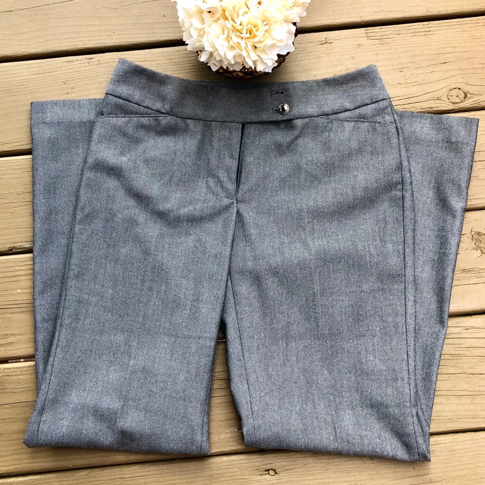 WHBM Legacy Size 4 Regular. Modern Boot Pant.